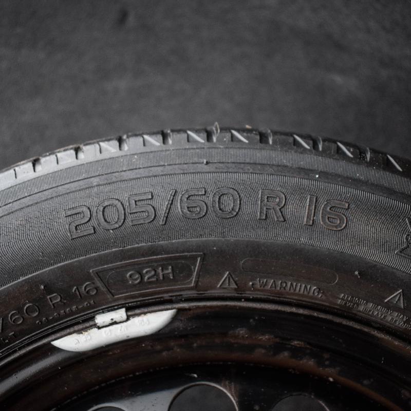 Opel Astra J Sports Tourer Wheel 1