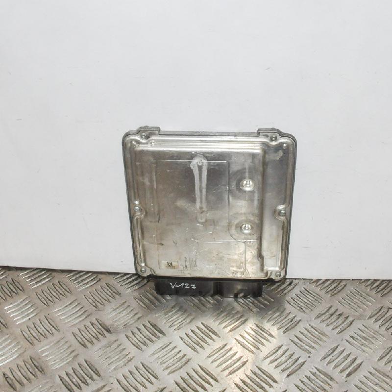 Audi A8 4e D3 Variklio Kompiuteris 4e19105600261s02116